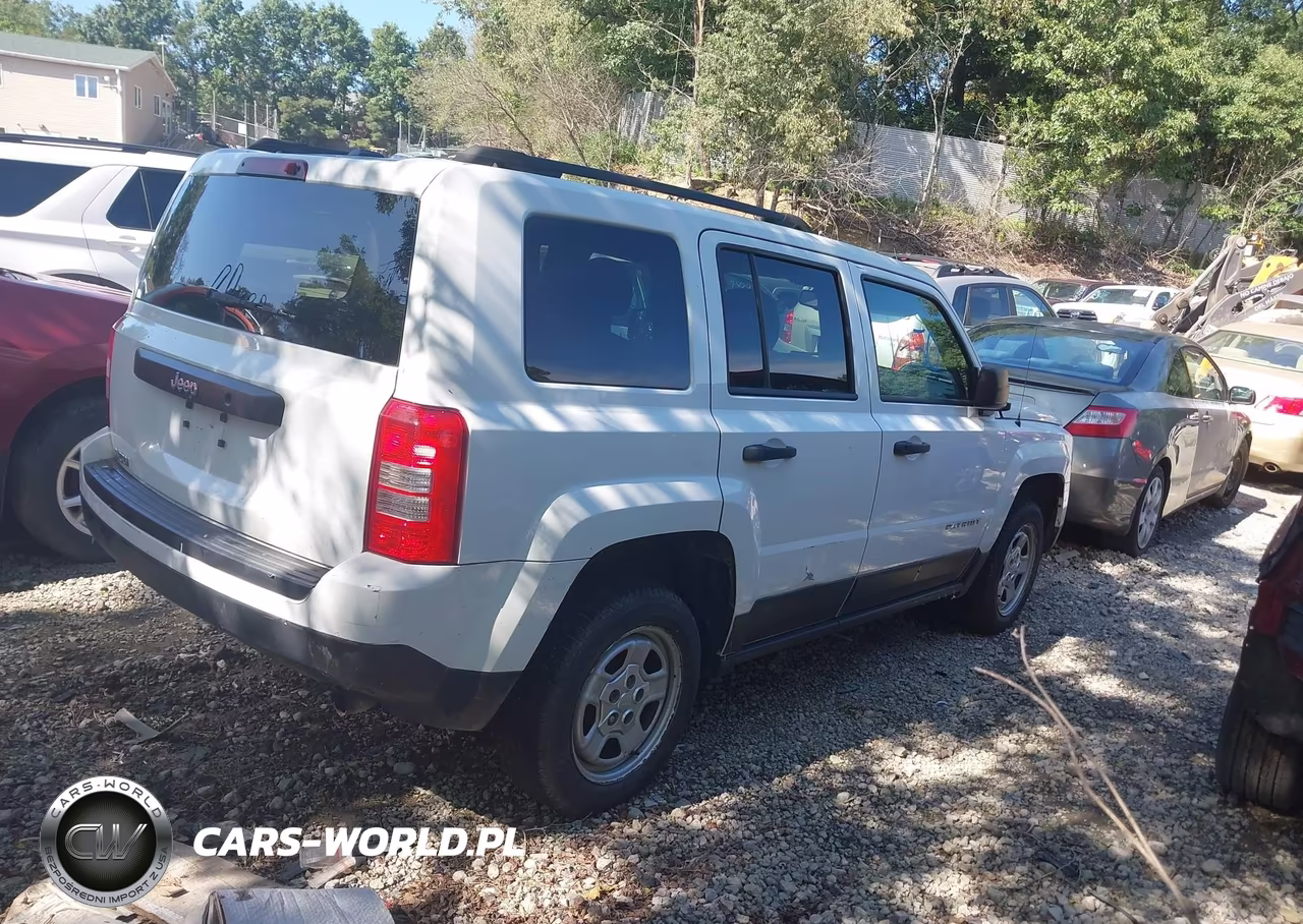 2016 Jeep Patriot Sport VIN:1C4NJPBB0GD721173 - 4