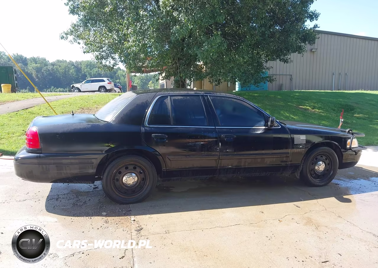 2011 Ford Crown Victoria Police Interceptor VIN:2FABP7BV0BX105590 - 13