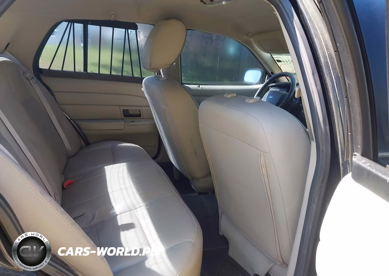 2011 Ford Crown Victoria Police Interceptor VIN:2FABP7BV0BX105590 - 8