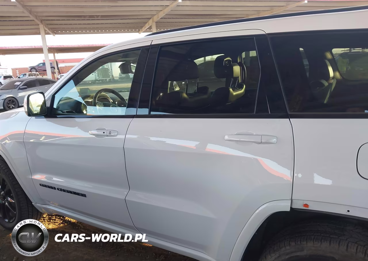 2019 Jeep Grand Cherokee Altitude 4X2 VIN:1C4RJEAG4KC832696 - 15