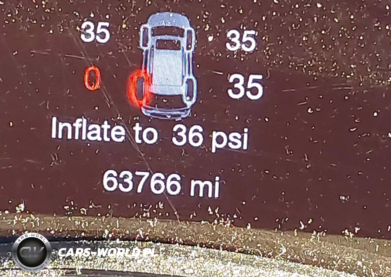 2019 Jeep Grand Cherokee Altitude 4X2 VIN:1C4RJEAG4KC832696 - 16