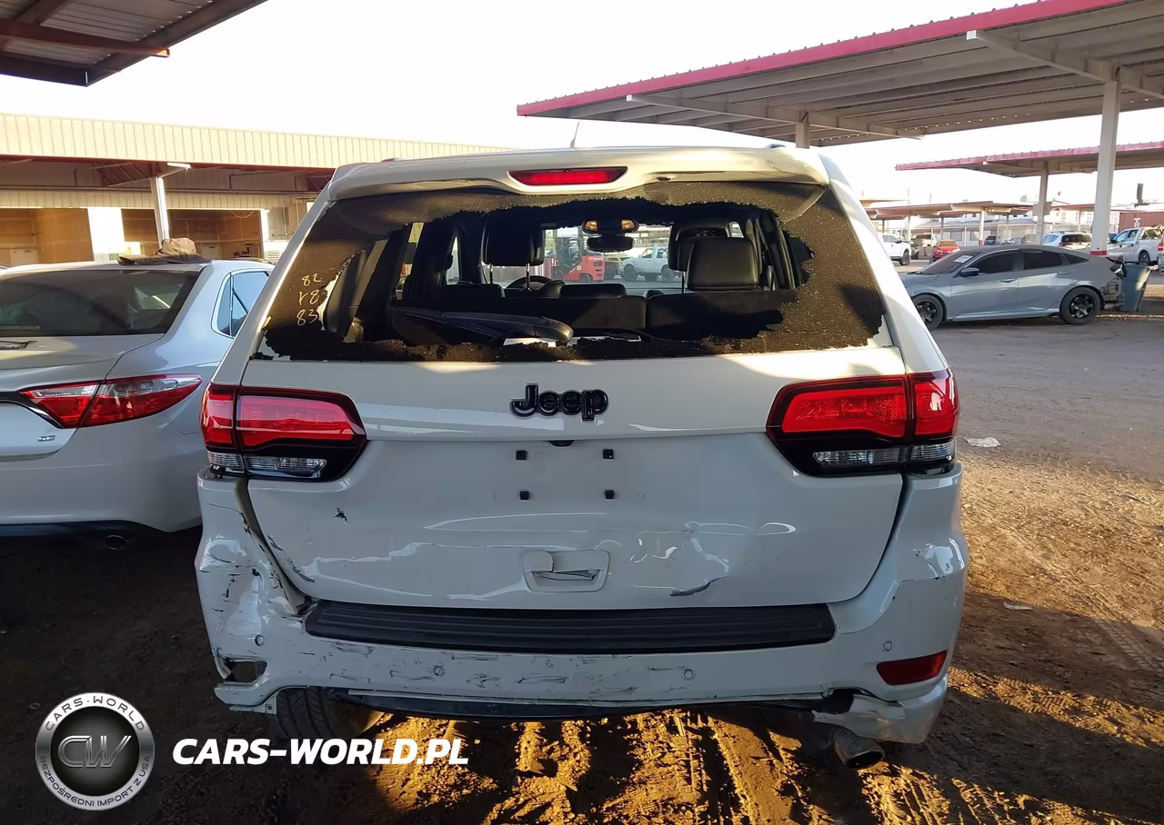 2019 Jeep Grand Cherokee Altitude 4X2 VIN:1C4RJEAG4KC832696 - 17