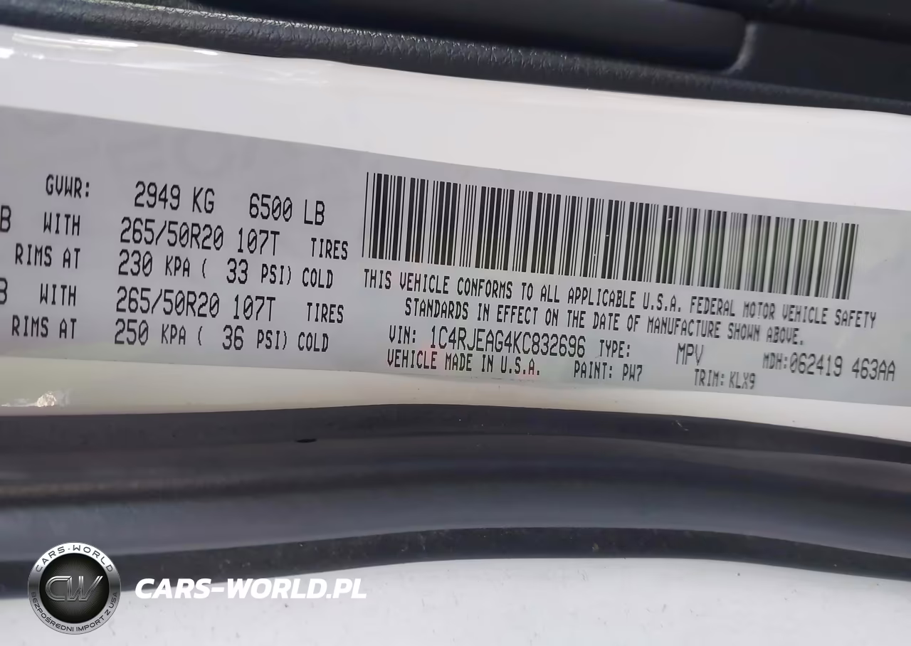 2019 Jeep Grand Cherokee Altitude 4X2 VIN:1C4RJEAG4KC832696 - 9