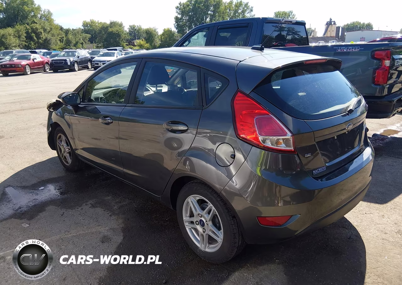 2018 Ford Fiesta Se VIN:3FADP4EJ1JM136468 - 3