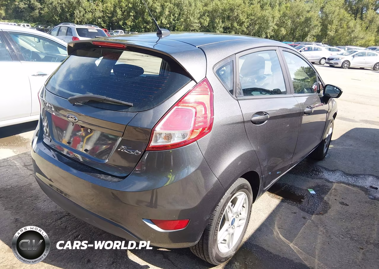 2018 Ford Fiesta Se VIN:3FADP4EJ1JM136468 - 4