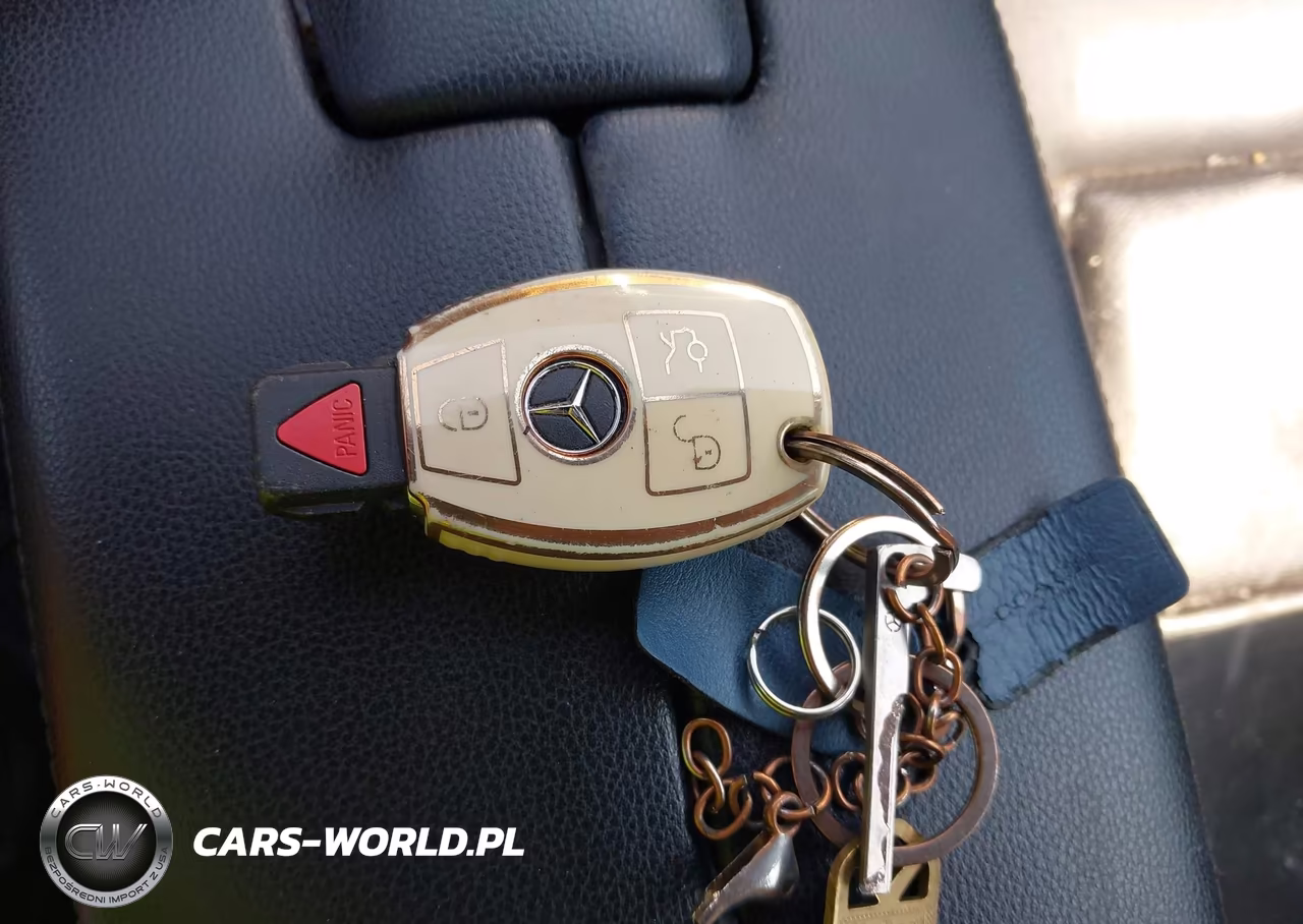 2011 Mercedes-Benz E 350 VIN:WDDHF5GB1BA282786 - 11