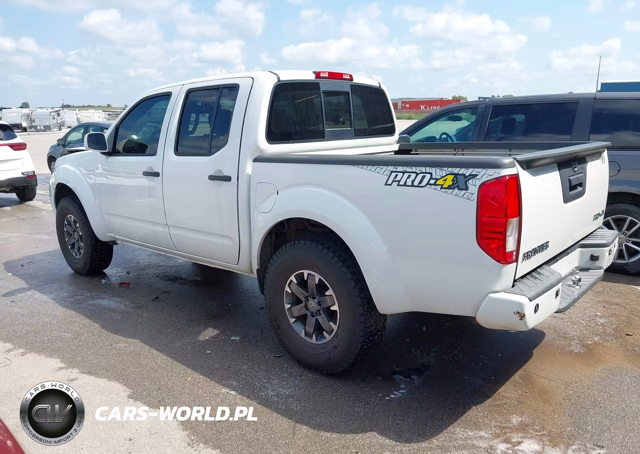 2018 Nissan Frontier Pro-4X VIN:1N6AD0EV6JN741591 - 3