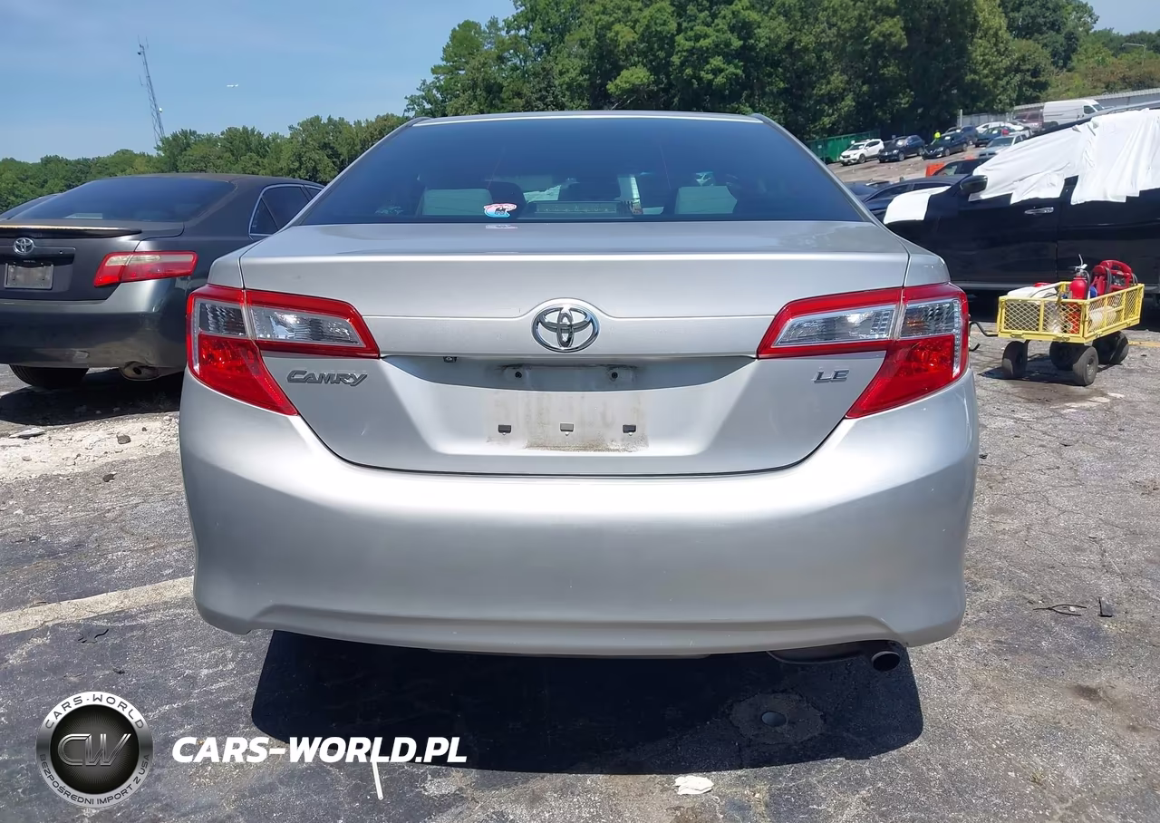 2014 Toyota Camry Le VIN:4T1BF1FK1EU455148 - 16