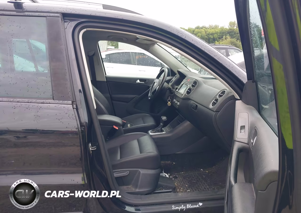 2010 Volkswagen Tiguan Wolfsburg Edition VIN:WVGBV7AX9AW515362 - 5