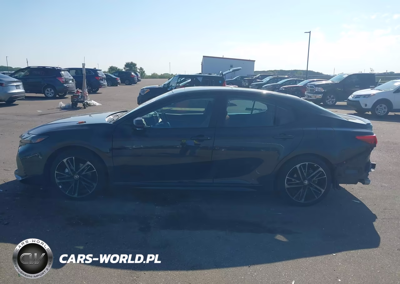 2026 Toyota Camry Xse VIN:4T1DBADK1TU553438 - 15