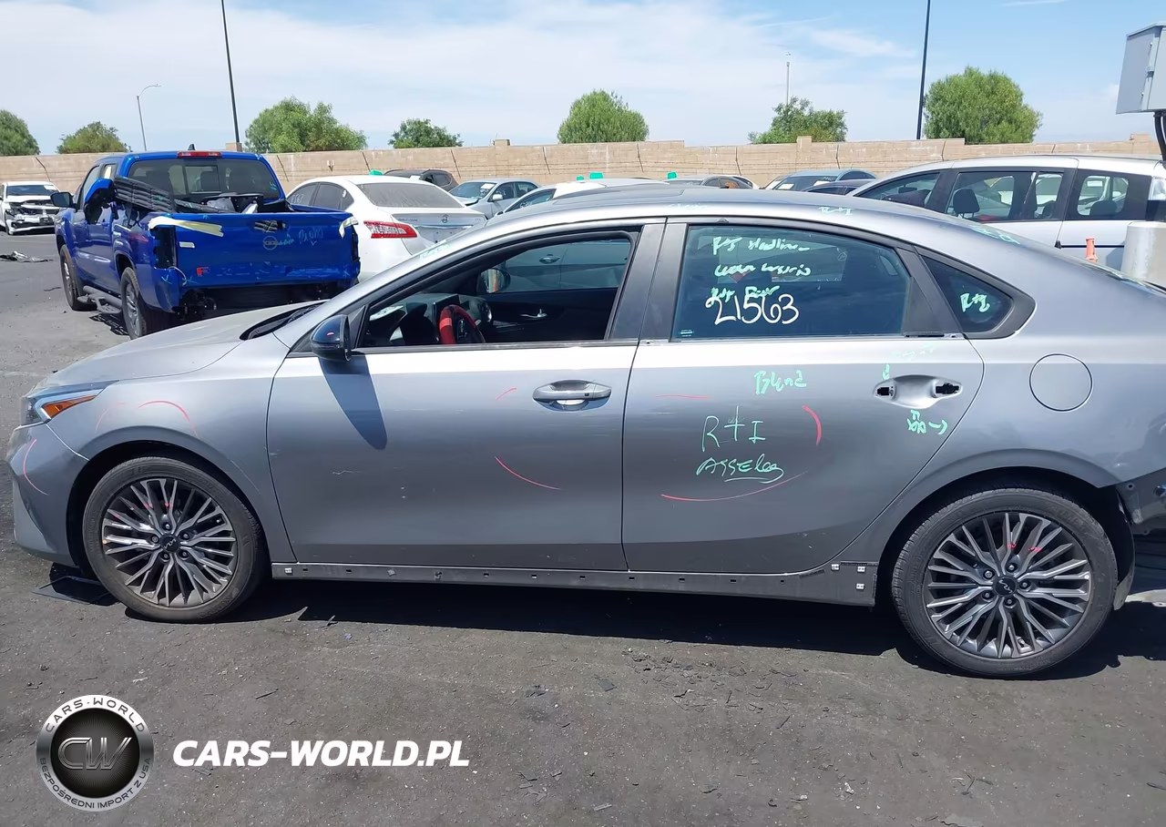 2024 Kia Forte Gt-Line VIN:3KPF54AD6RE766193 - 15