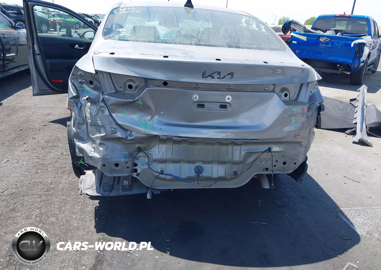 2024 Kia Forte Gt-Line VIN:3KPF54AD6RE766193 - 6