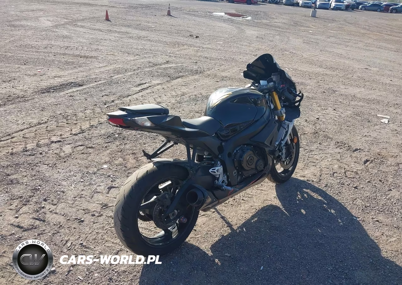 2014 Suzuki Gsx-R750 VIN:JS1GR7MAXE2101116 - 4