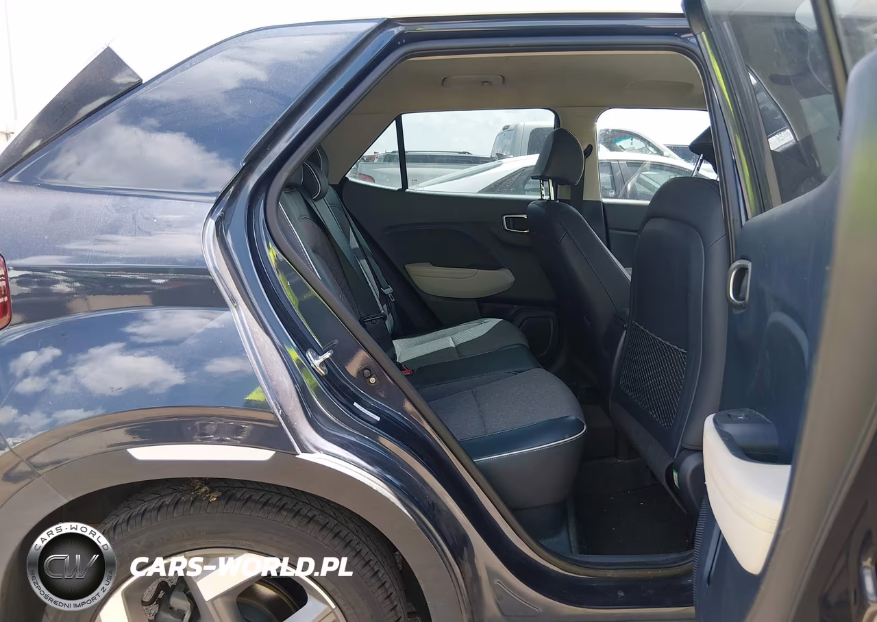 2021 Hyundai Venue Denim VIN:KMHRC8A33MU112615 - 8