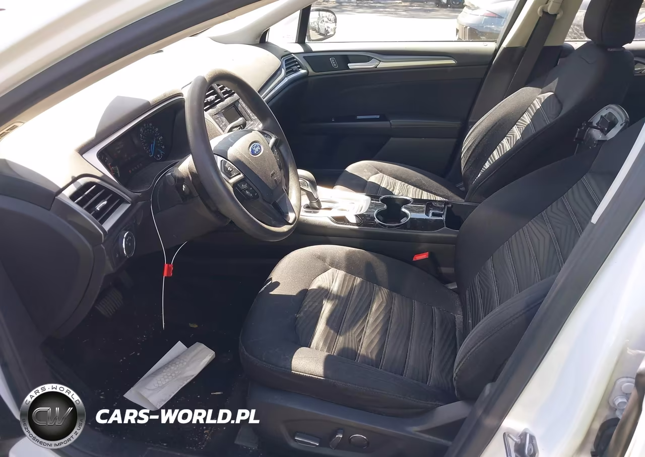 2016 Ford Fusion Se VIN:3FA6P0H77GR330418 - 5
