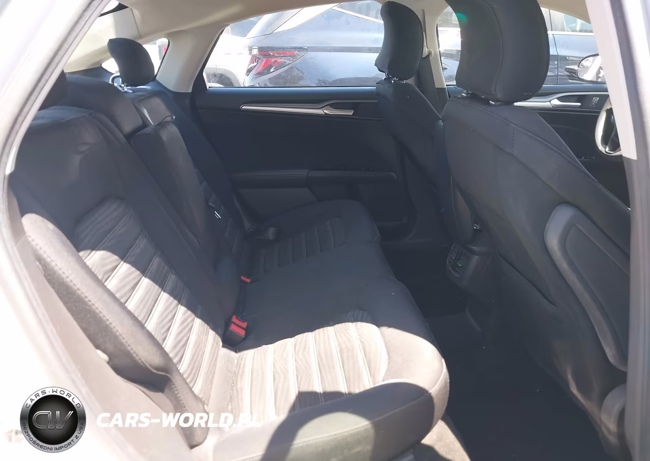 2016 Ford Fusion Se VIN:3FA6P0H77GR330418 - 8