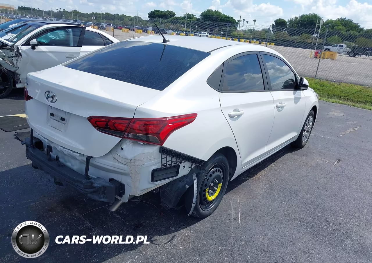 2022 Hyundai Accent Se VIN:3KPC24A65NE180303 - 4