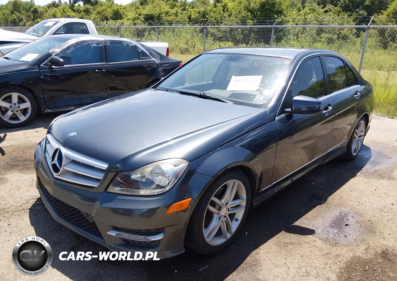 2013 Mercedes-Benz C 250 Sport VIN:WDDGF4HB5DA776866 - 2