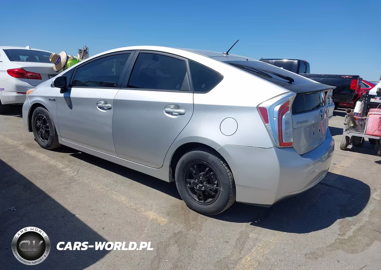2012 Toyota Prius Two VIN:JTDKN3DUXC5379427 - 3