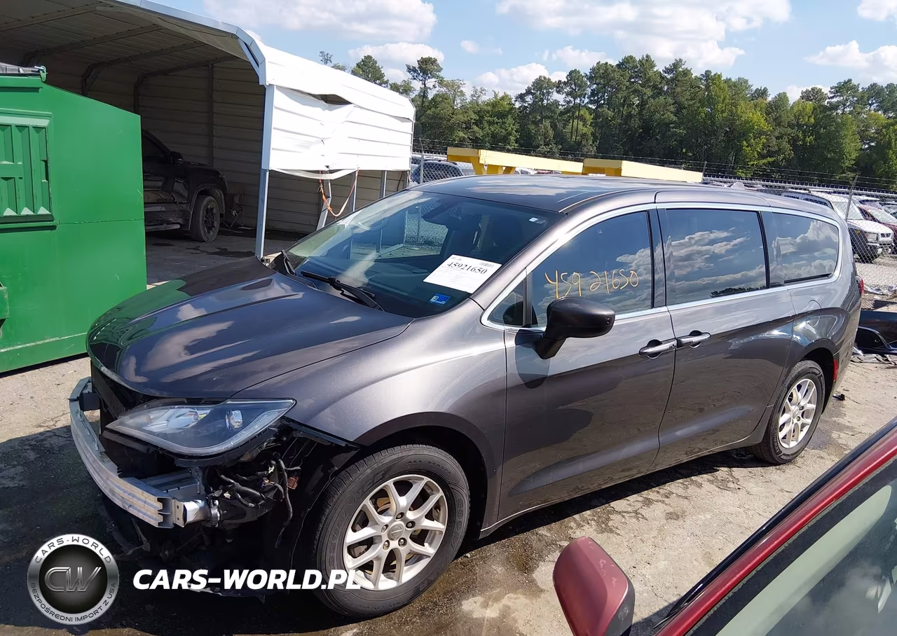 2017 Chrysler Pacifica Touring Plus VIN:2C4RC1BG4HR752980 - 15