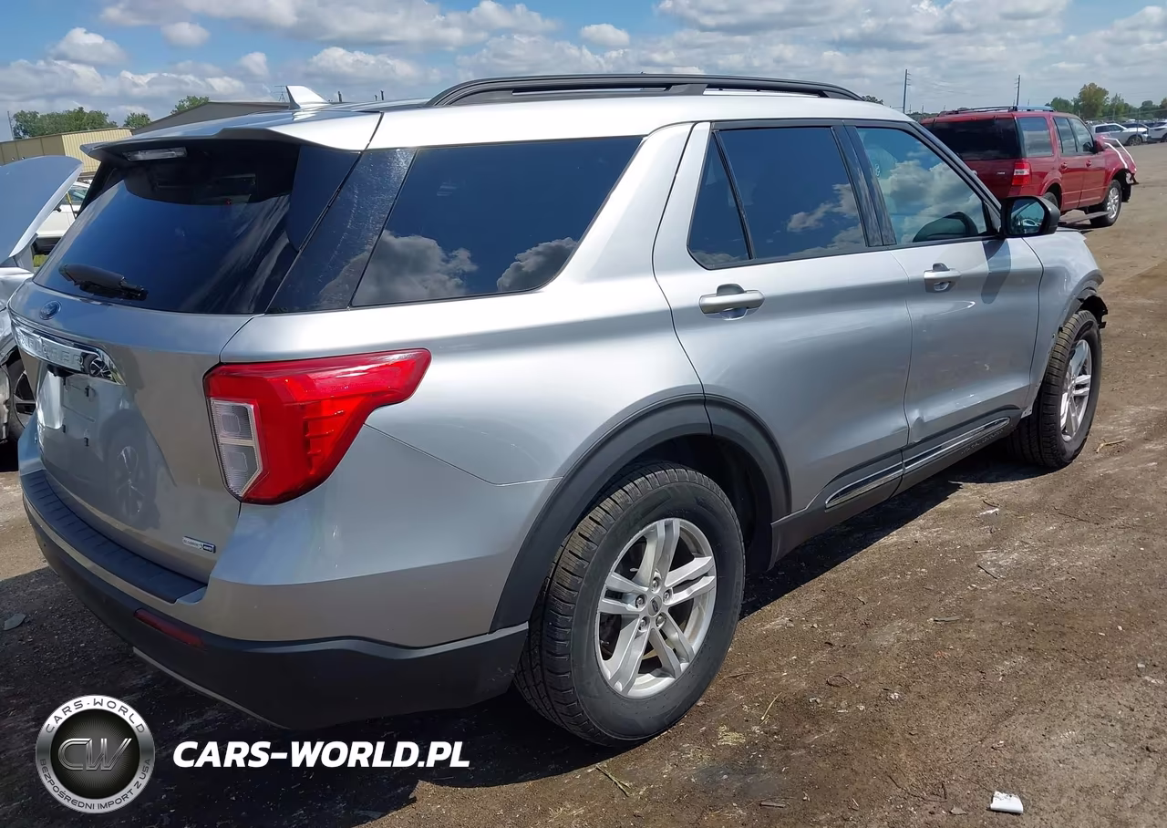 2020 Ford Explorer Xlt VIN:1FMSK8DH7LGC88656 - 4