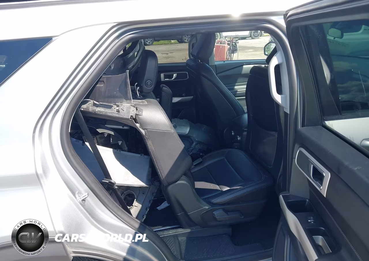 2020 Ford Explorer Xlt VIN:1FMSK8DH7LGC88656 - 8