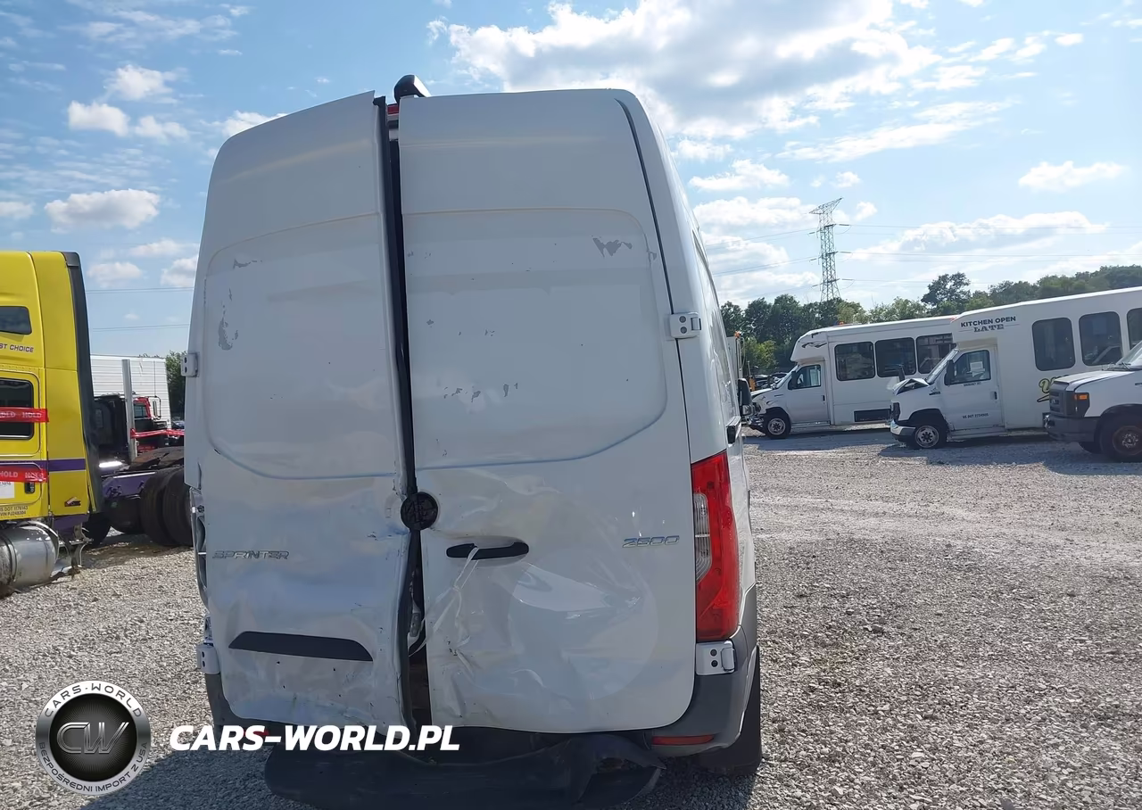 2022 Mercedes-Benz Sprinter 2500 Standard Roof V6 VIN:W1Y4EBHY5NT106860 - 16