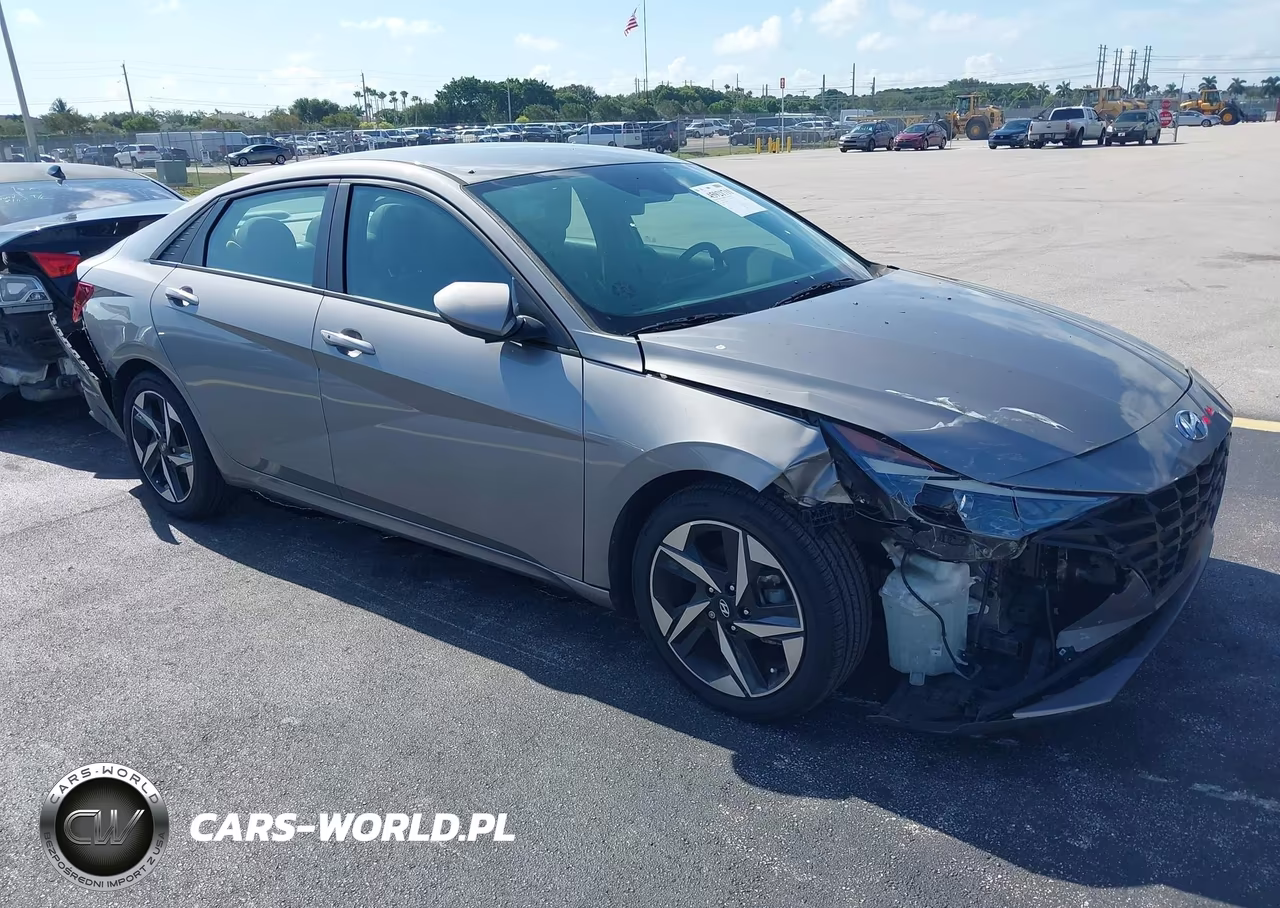 2023 Hyundai Elantra Sel