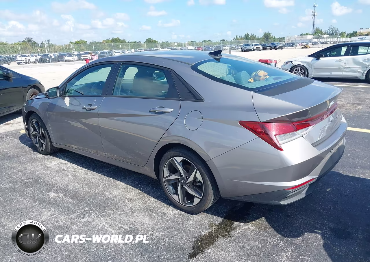 2023 Hyundai Elantra Sel VIN:KMHLS4AG1PU408645 - 3
