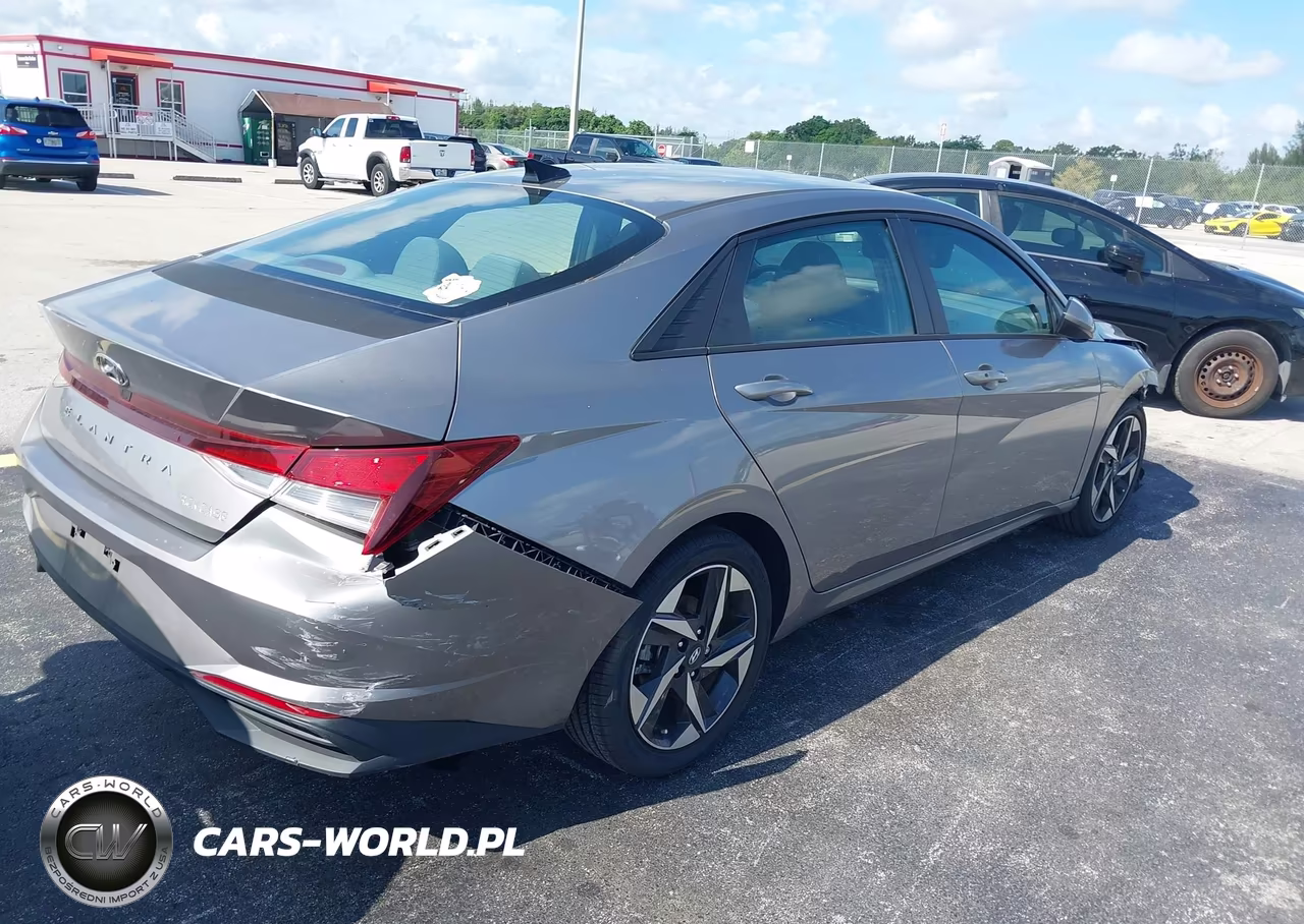2023 Hyundai Elantra Sel VIN:KMHLS4AG1PU408645 - 4
