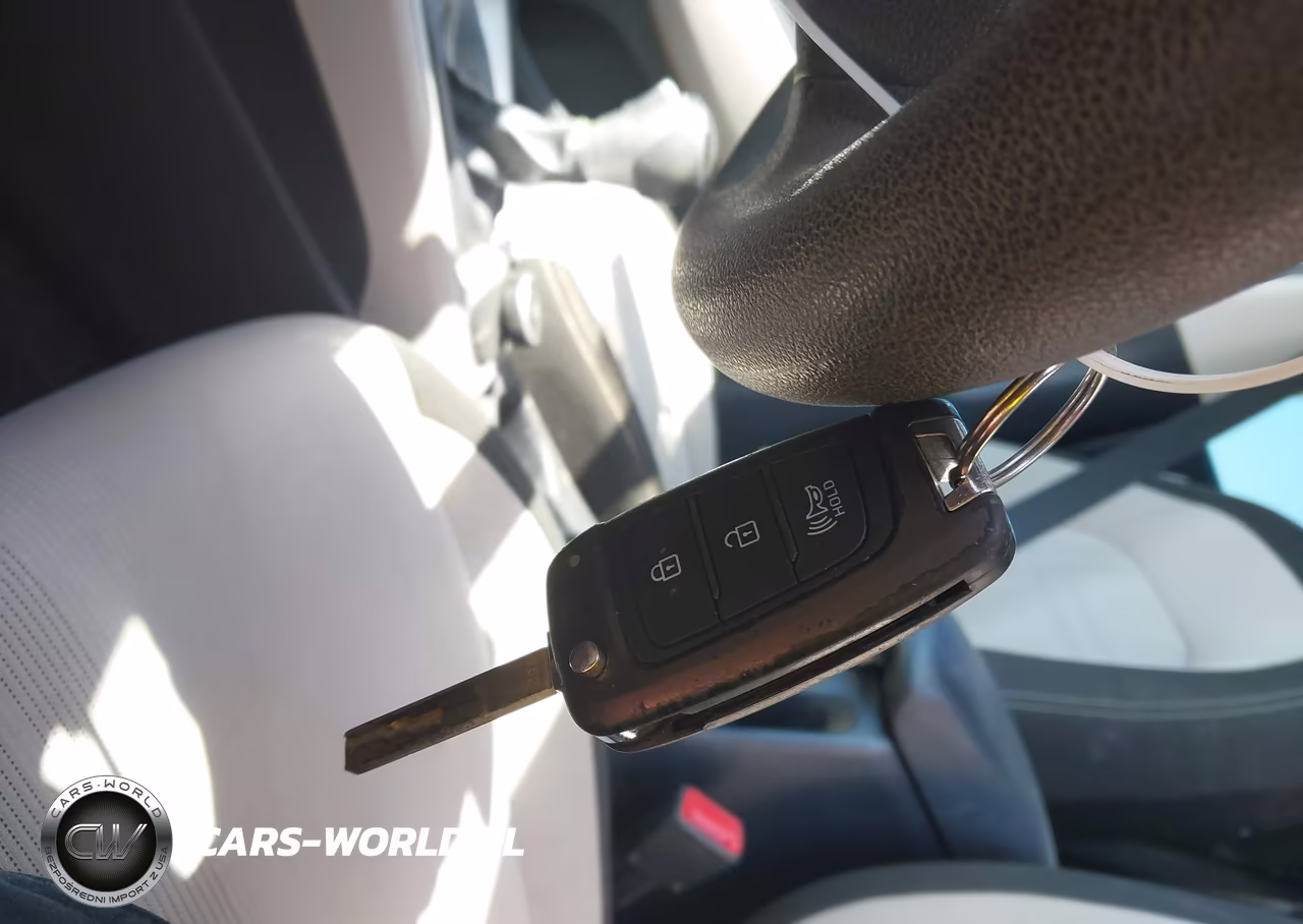 2020 Hyundai Venue Sel VIN:KMHRC8A34LU034845 - 11