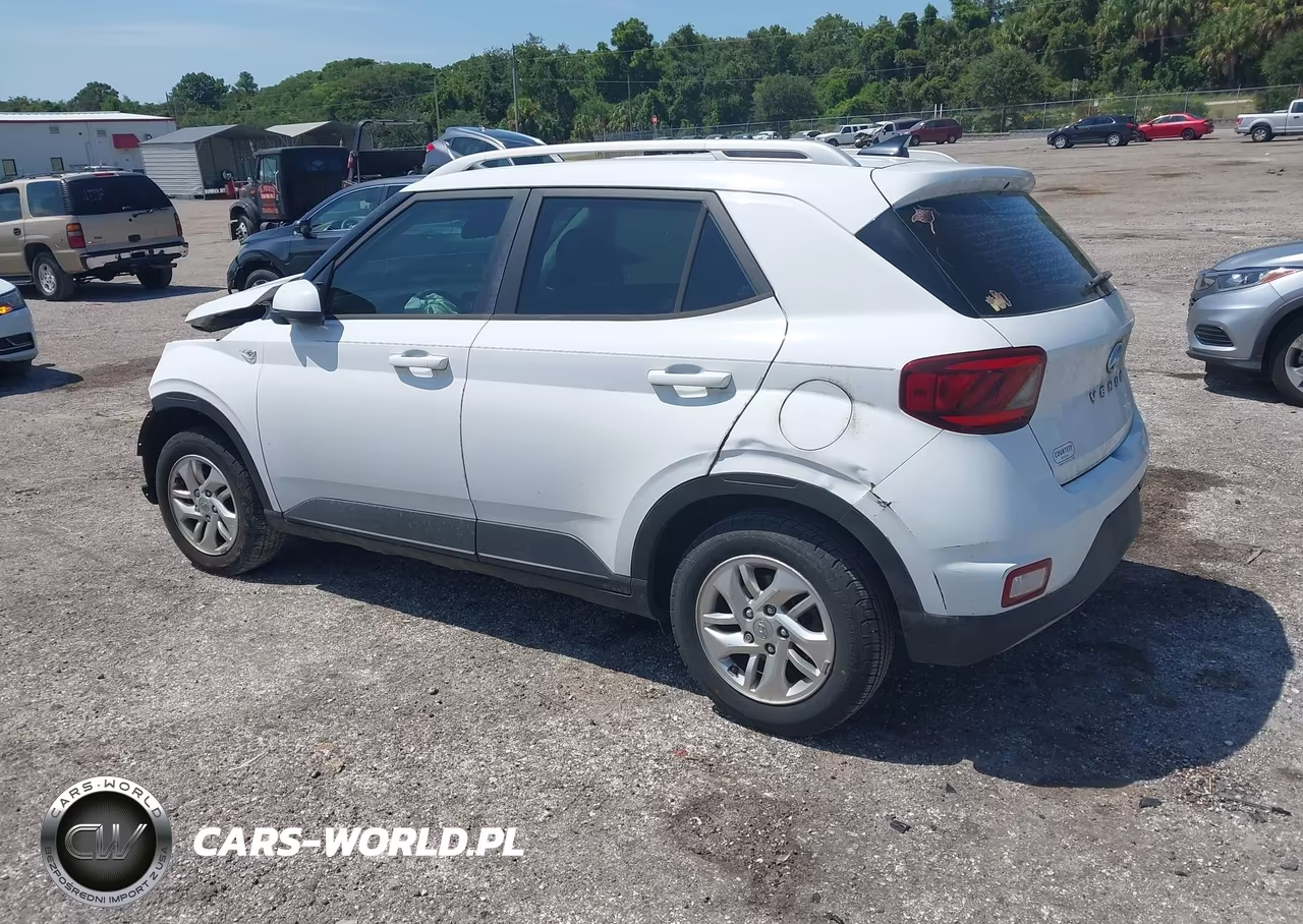 2020 Hyundai Venue Sel VIN:KMHRC8A34LU034845 - 3