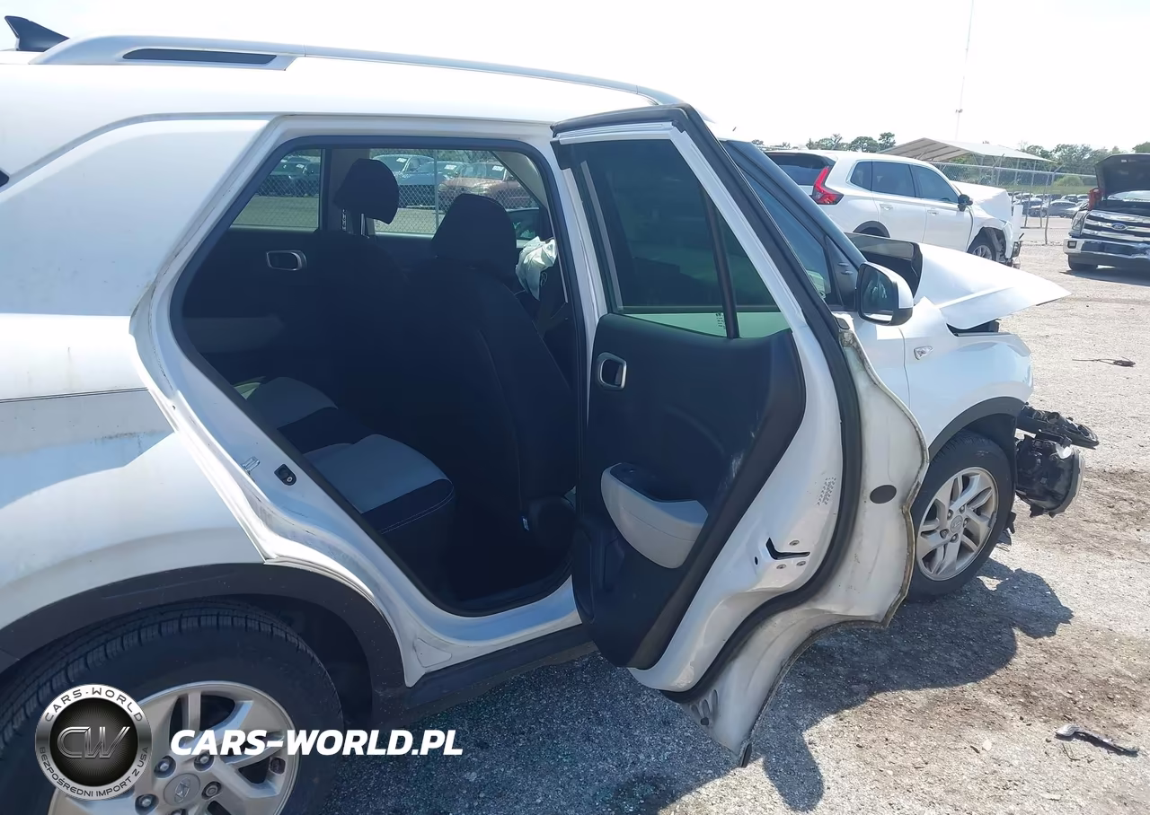 2020 Hyundai Venue Sel VIN:KMHRC8A34LU034845 - 8
