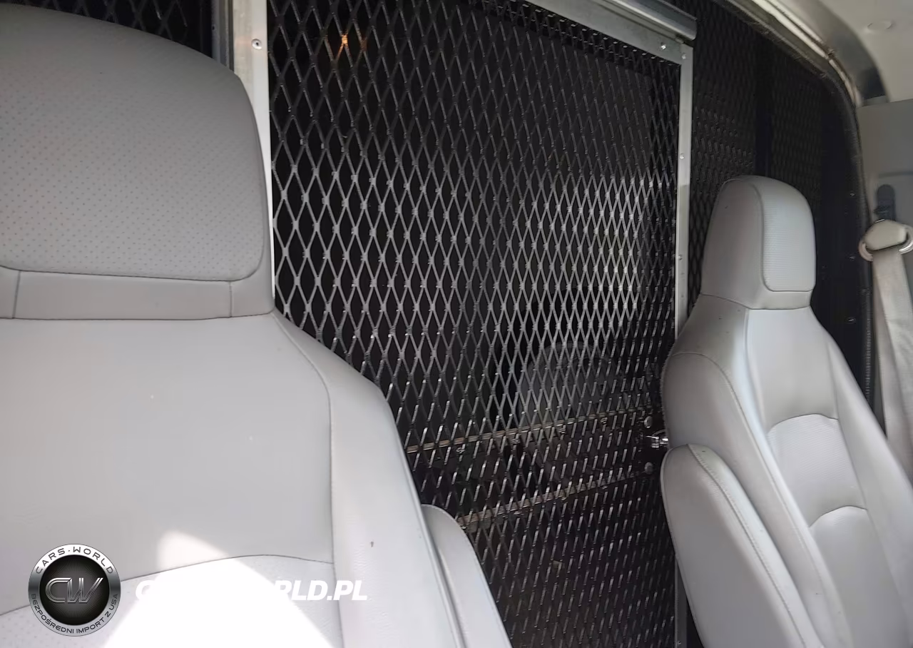 2017 Ford E-450 Cutaway VIN:1FDXE4FS9HDC12038 - 8