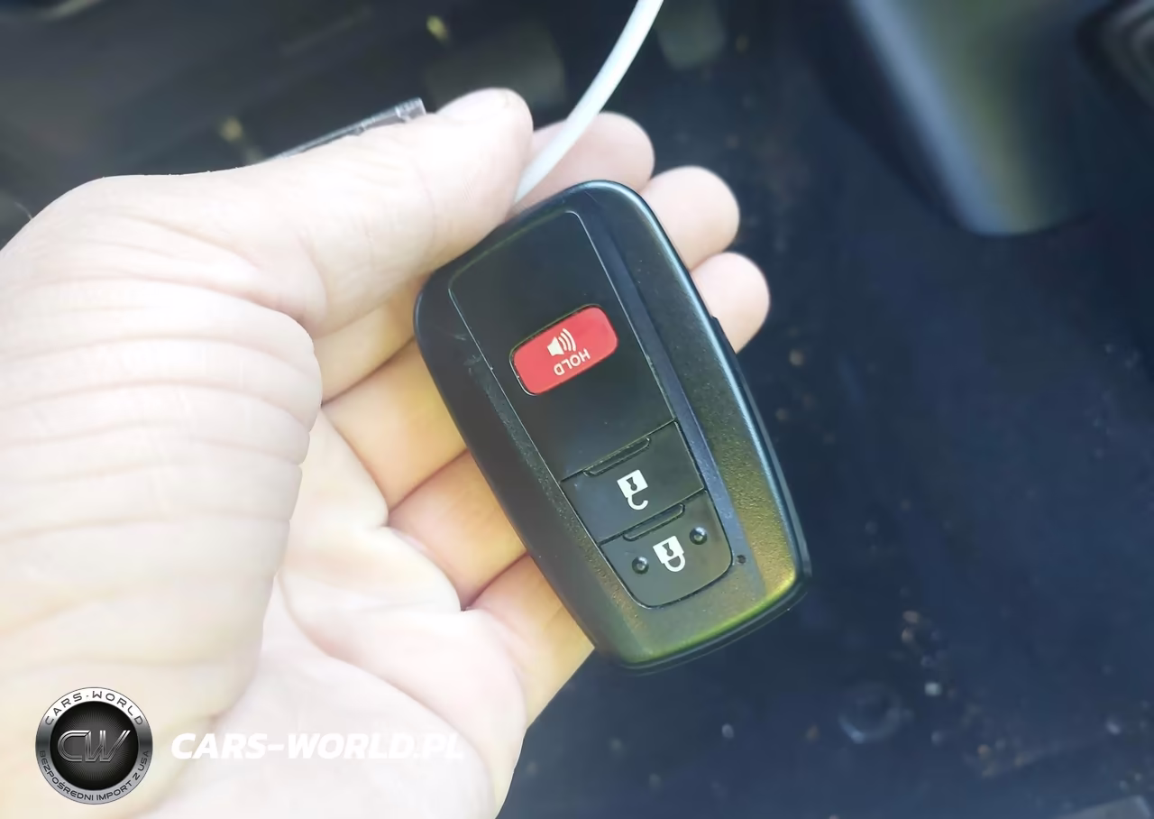 2020 Toyota Prius Le Awd-E VIN:JTDL9RFU1L3018432 - 11