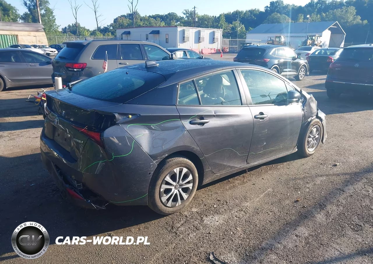 2020 Toyota Prius Le Awd-E VIN:JTDL9RFU1L3018432 - 4