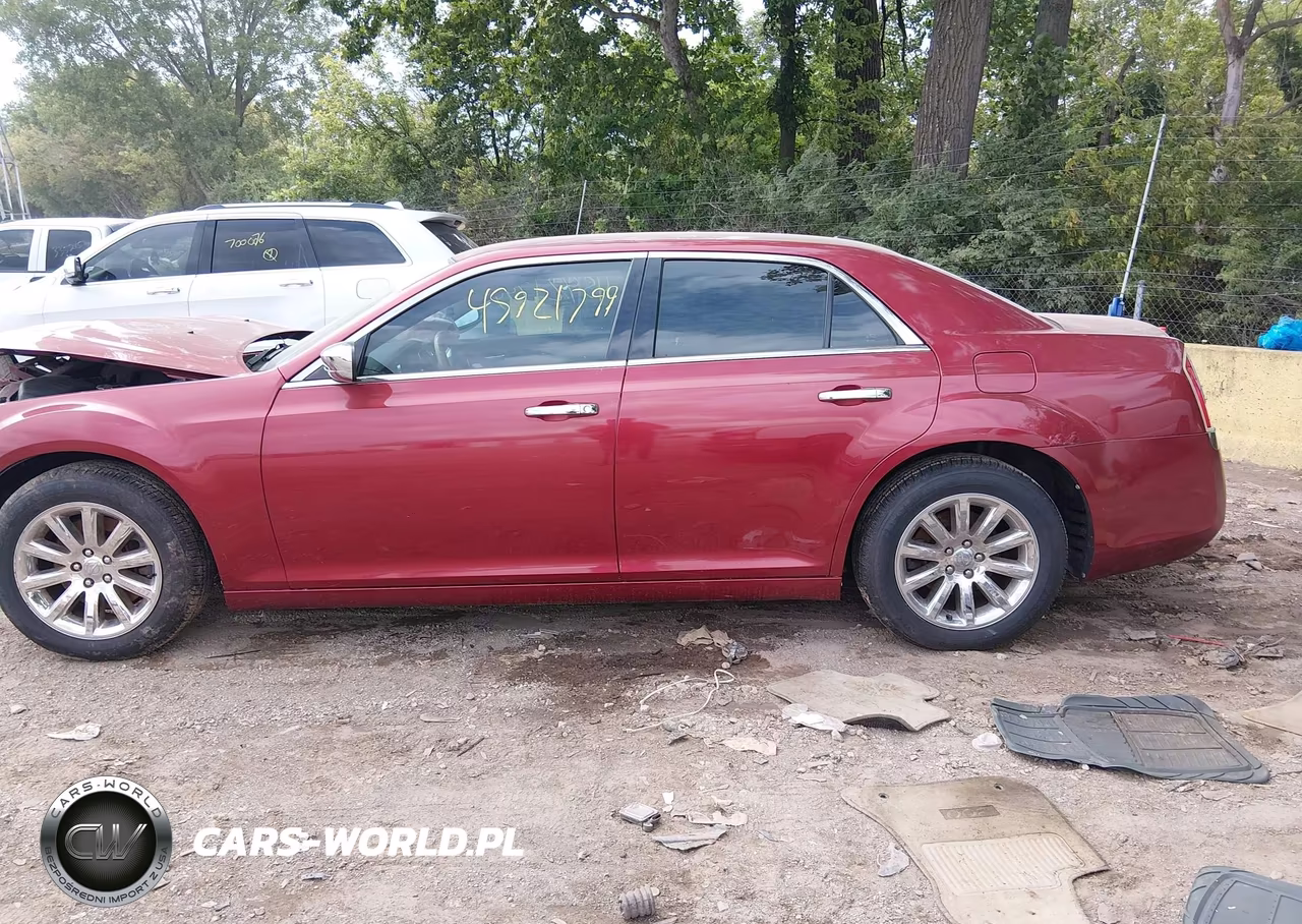 2013 Chrysler 300C VIN:2C3CCAET0DH644410 - 14