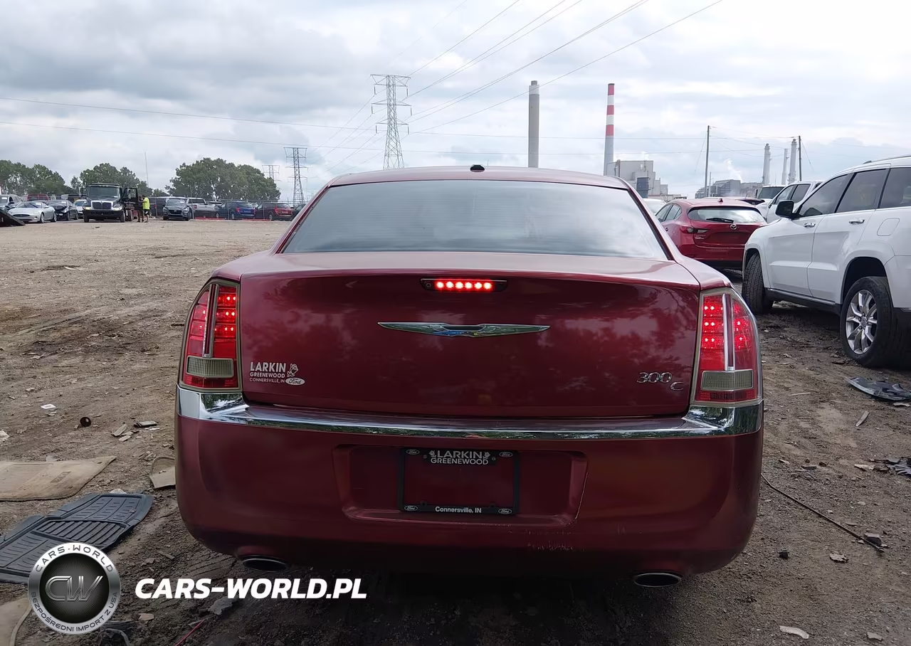 2013 Chrysler 300C VIN:2C3CCAET0DH644410 - 16
