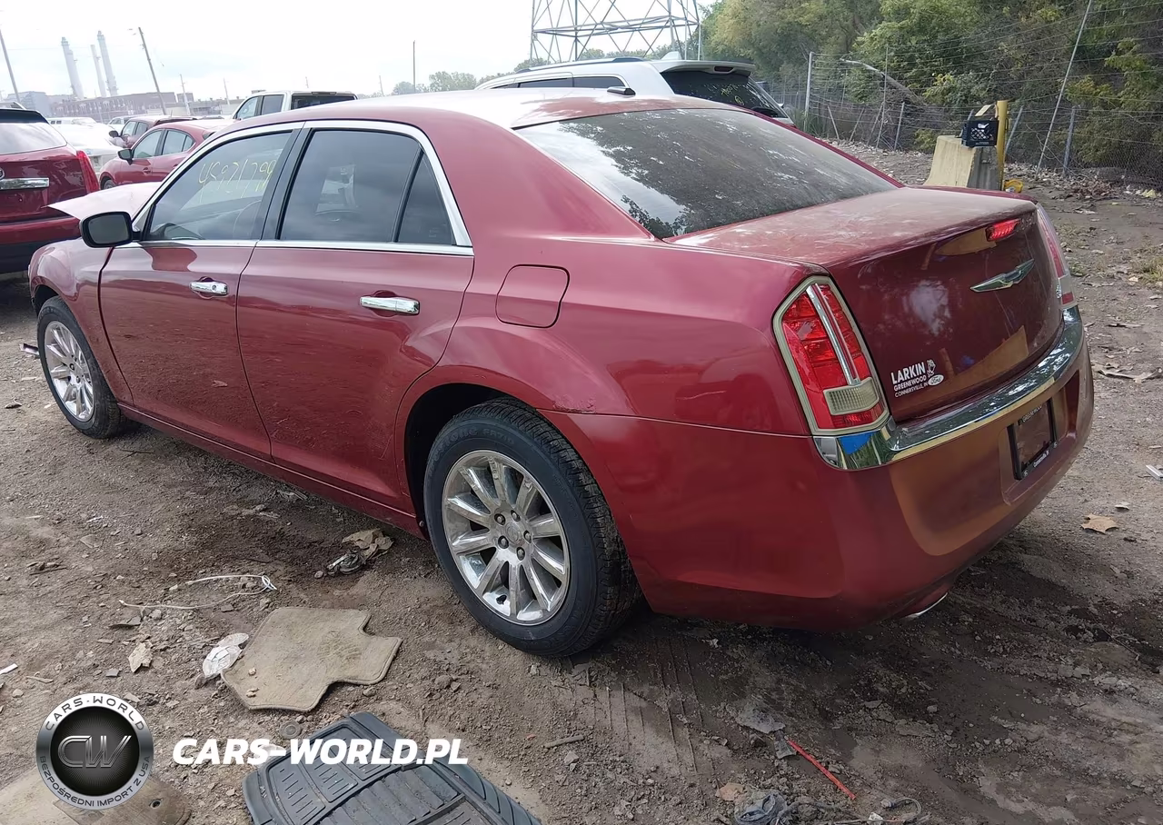 2013 Chrysler 300C VIN:2C3CCAET0DH644410 - 3