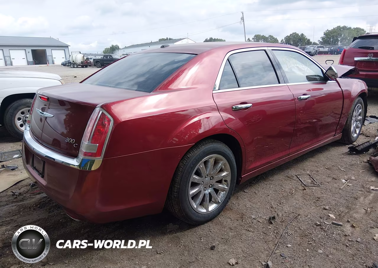 2013 Chrysler 300C VIN:2C3CCAET0DH644410 - 4