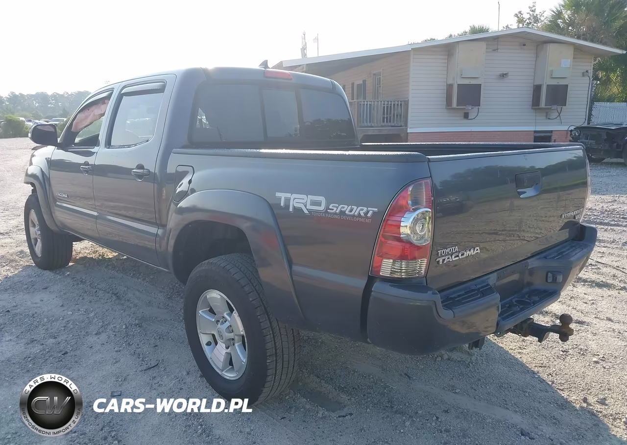 2015 Toyota Tacoma Prerunner V6 VIN:5TFJU4GN8FX088099 - 3