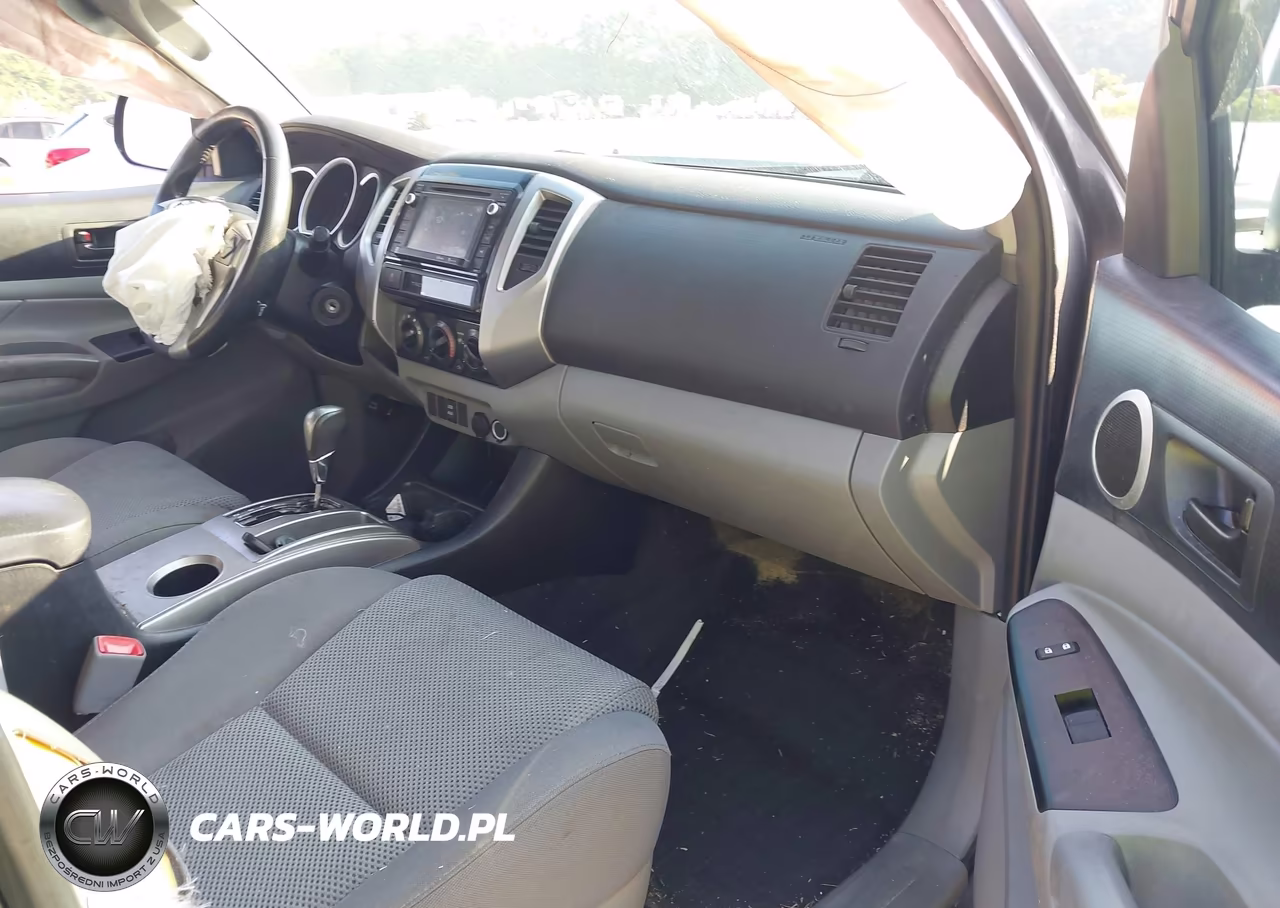 2015 Toyota Tacoma Prerunner V6 VIN:5TFJU4GN8FX088099 - 5