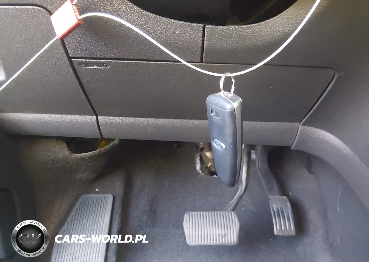 2018 Ford Escape Titanium VIN:1FMCU9J99JUB12837 - 11