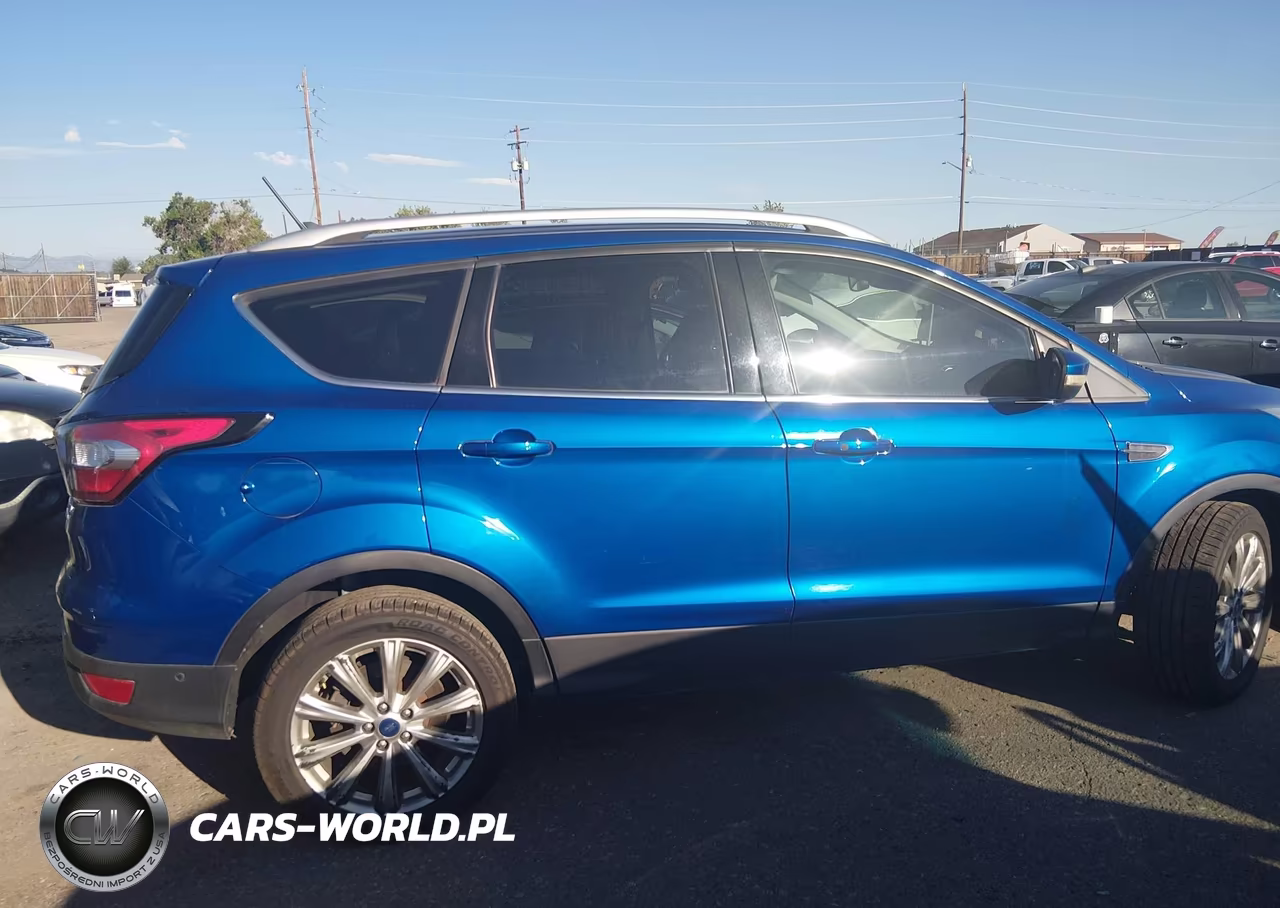 2018 Ford Escape Titanium VIN:1FMCU9J99JUB12837 - 13
