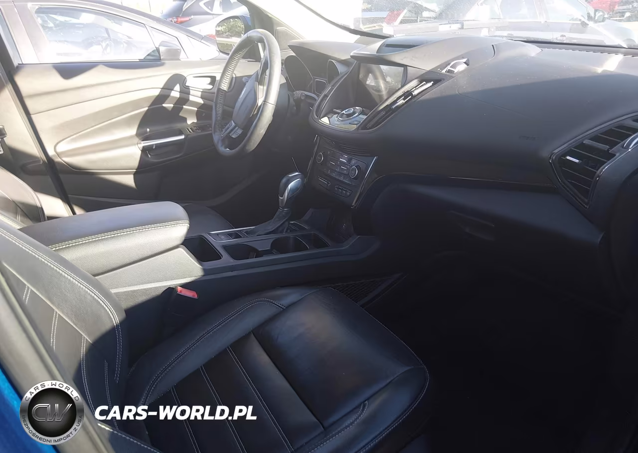2018 Ford Escape Titanium VIN:1FMCU9J99JUB12837 - 5