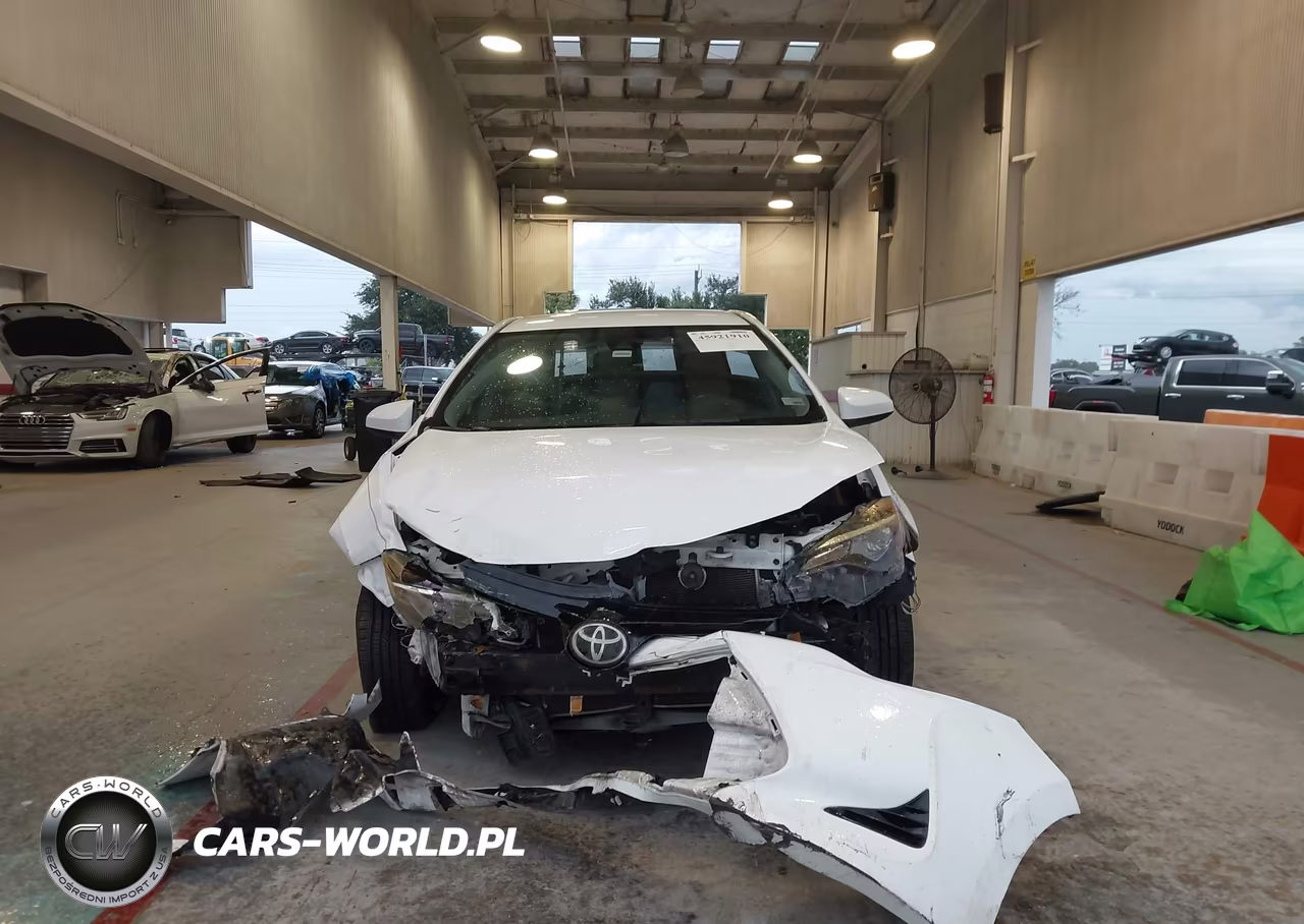 2017 Toyota Corolla L VIN:2T1BURHE8HC827442 - 13