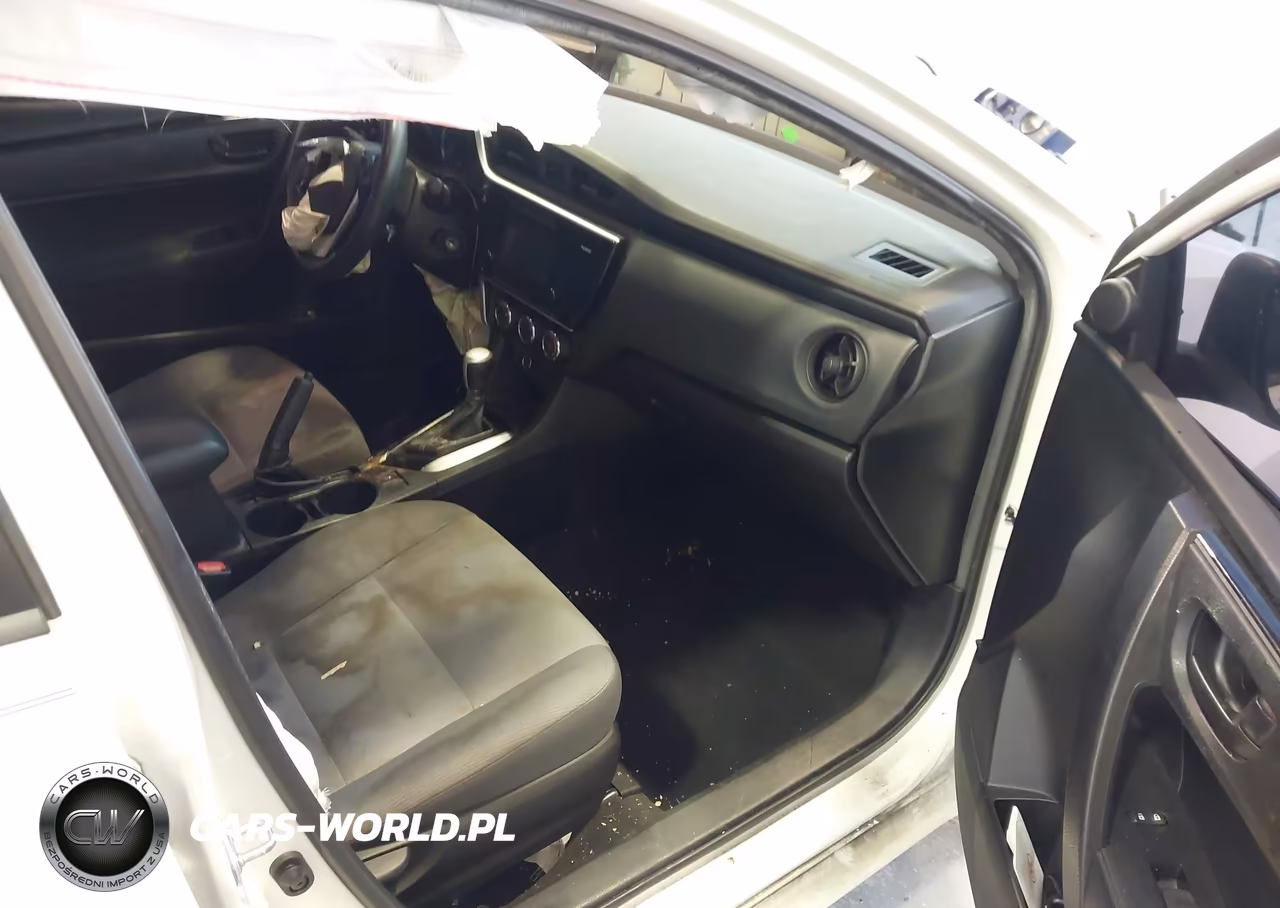 2017 Toyota Corolla L VIN:2T1BURHE8HC827442 - 5