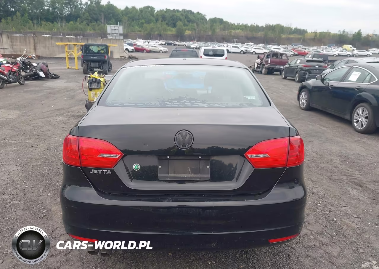 2012 Volkswagen Jetta 2.0L S VIN:3VW2K7AJ8CM311080 - 16