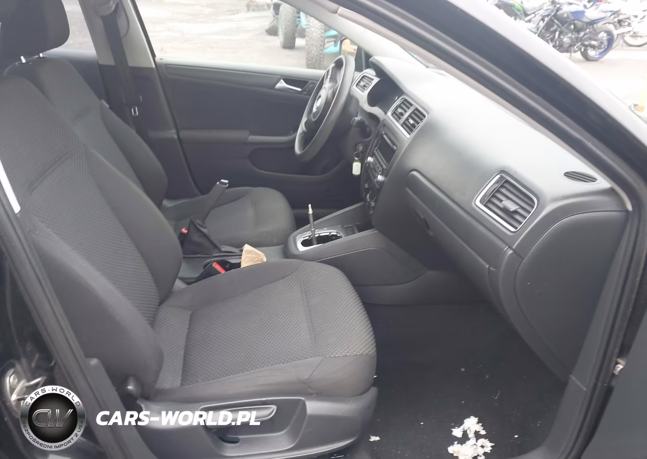 2012 Volkswagen Jetta 2.0L S VIN:3VW2K7AJ8CM311080 - 5
