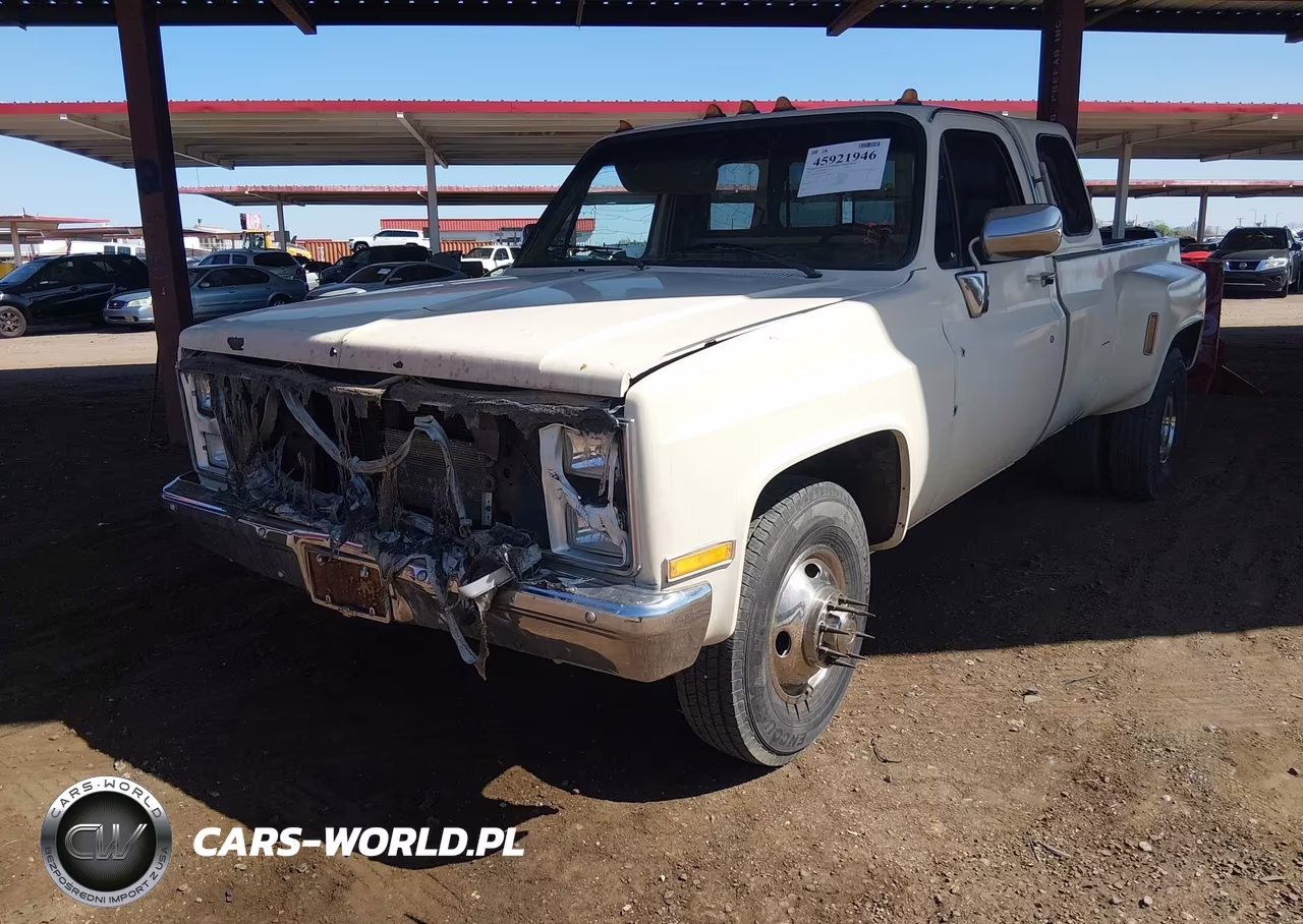 1985 Chevrolet C30 VIN:1GCHC34W0FJ172882 - 2